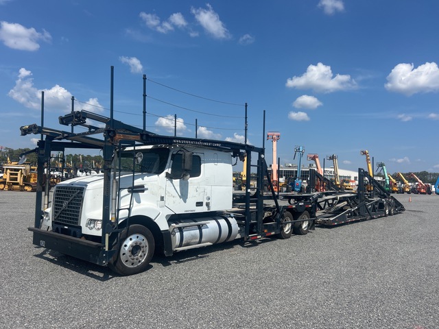 2016 Volvo VAH Car Carrier Truck