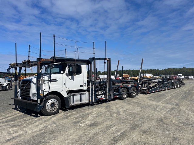 2015 Volvo VAH Car Carrier Truck