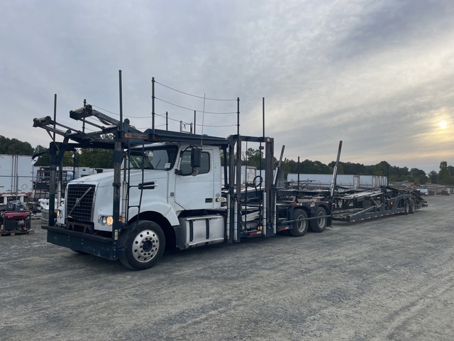 2015 Volvo VAH Car Carrier Truck 2015 Volvo VAH Car Carrier Truck