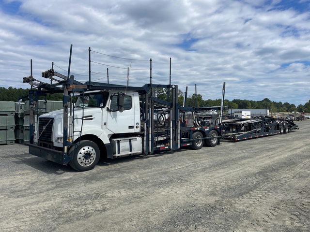 2015 Volvo VAH Car Carrier Truck