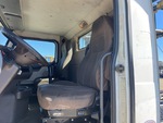 Cab with Seats/armrests