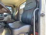 Cab with Seats/armrests
