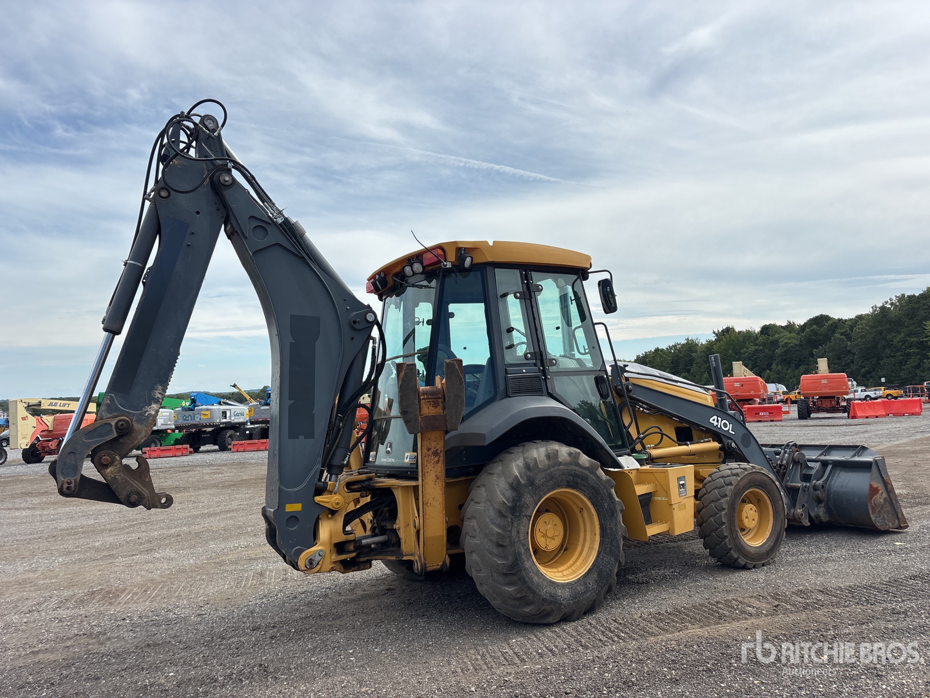 2016 John Deere 410L