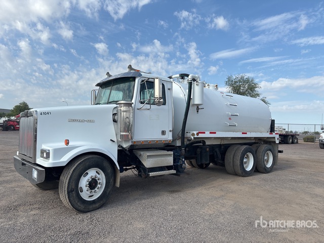 2004 Western Star 4900 Vacuum Tanker Truck