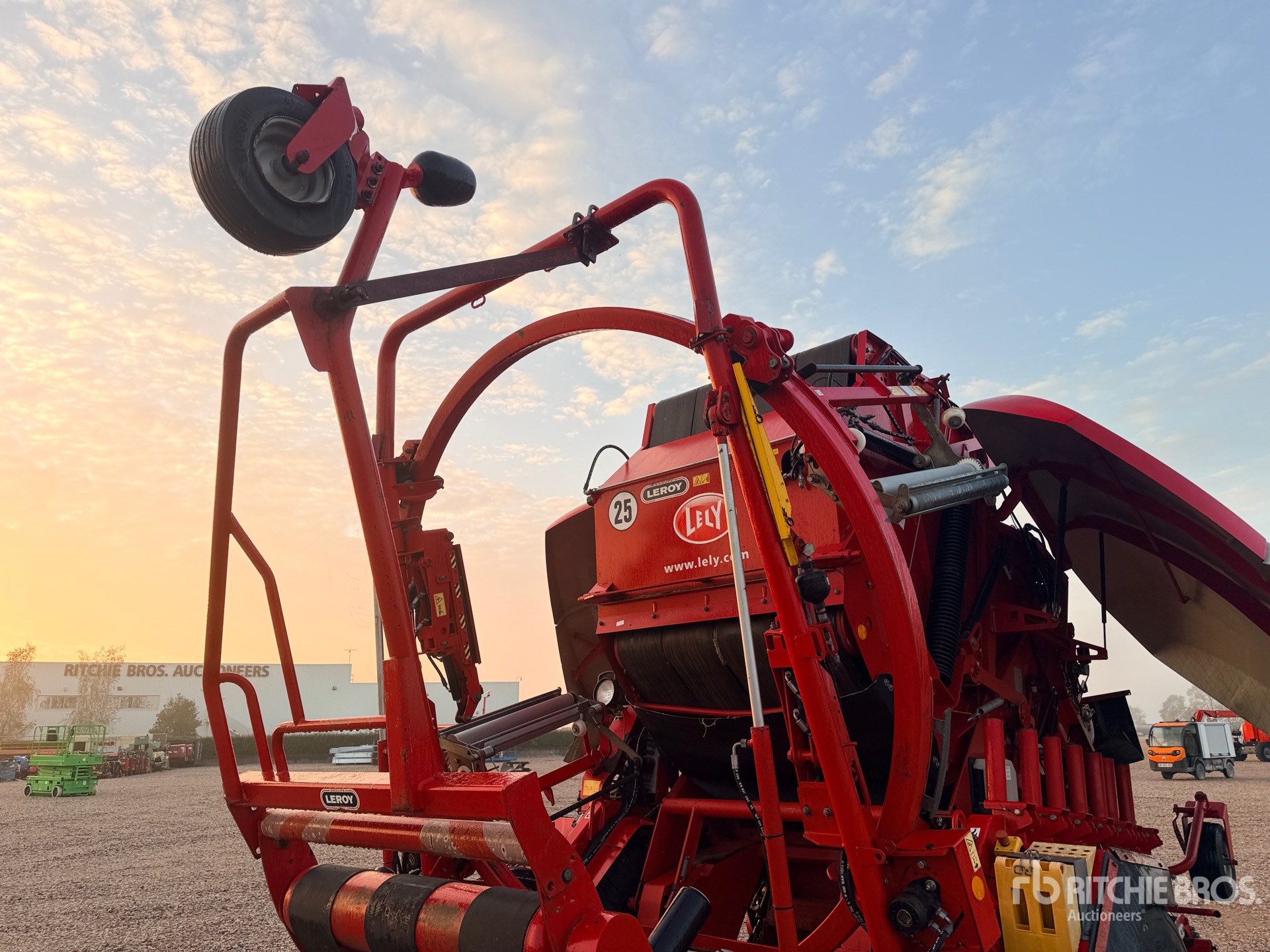 2015 Lely RPC 445 TORNADO