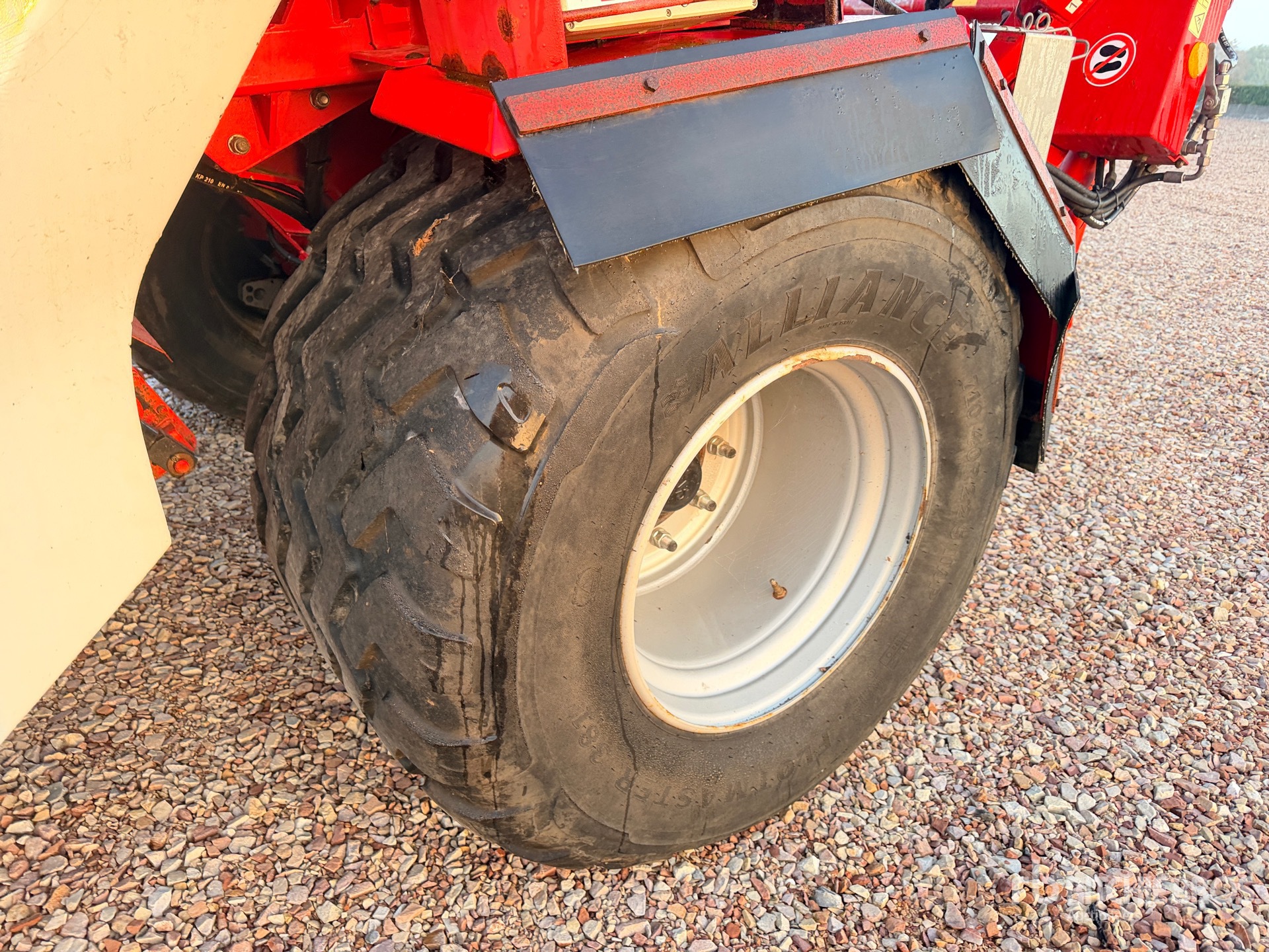 2015 Lely RPC 445 TORNADO