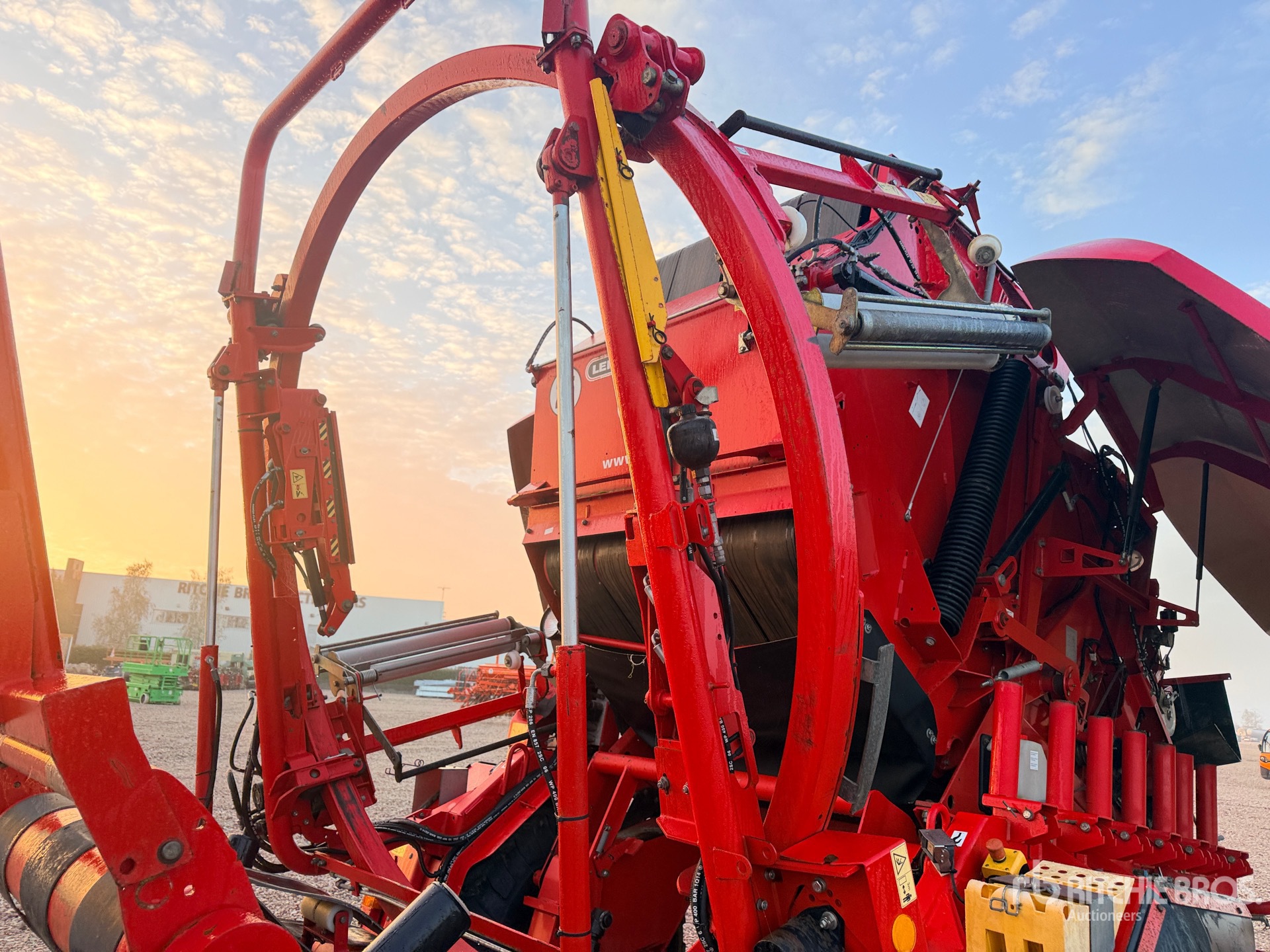 2015 Lely RPC 445 TORNADO