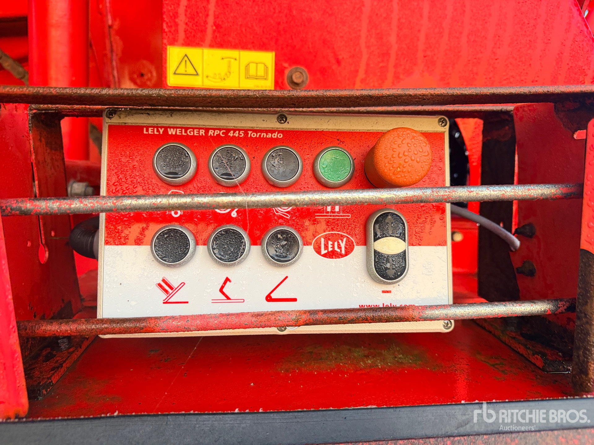 2015 Lely RPC 445 TORNADO