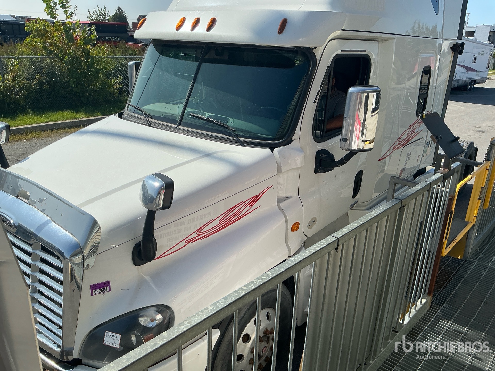 2017 Freightliner CASCADIA 125