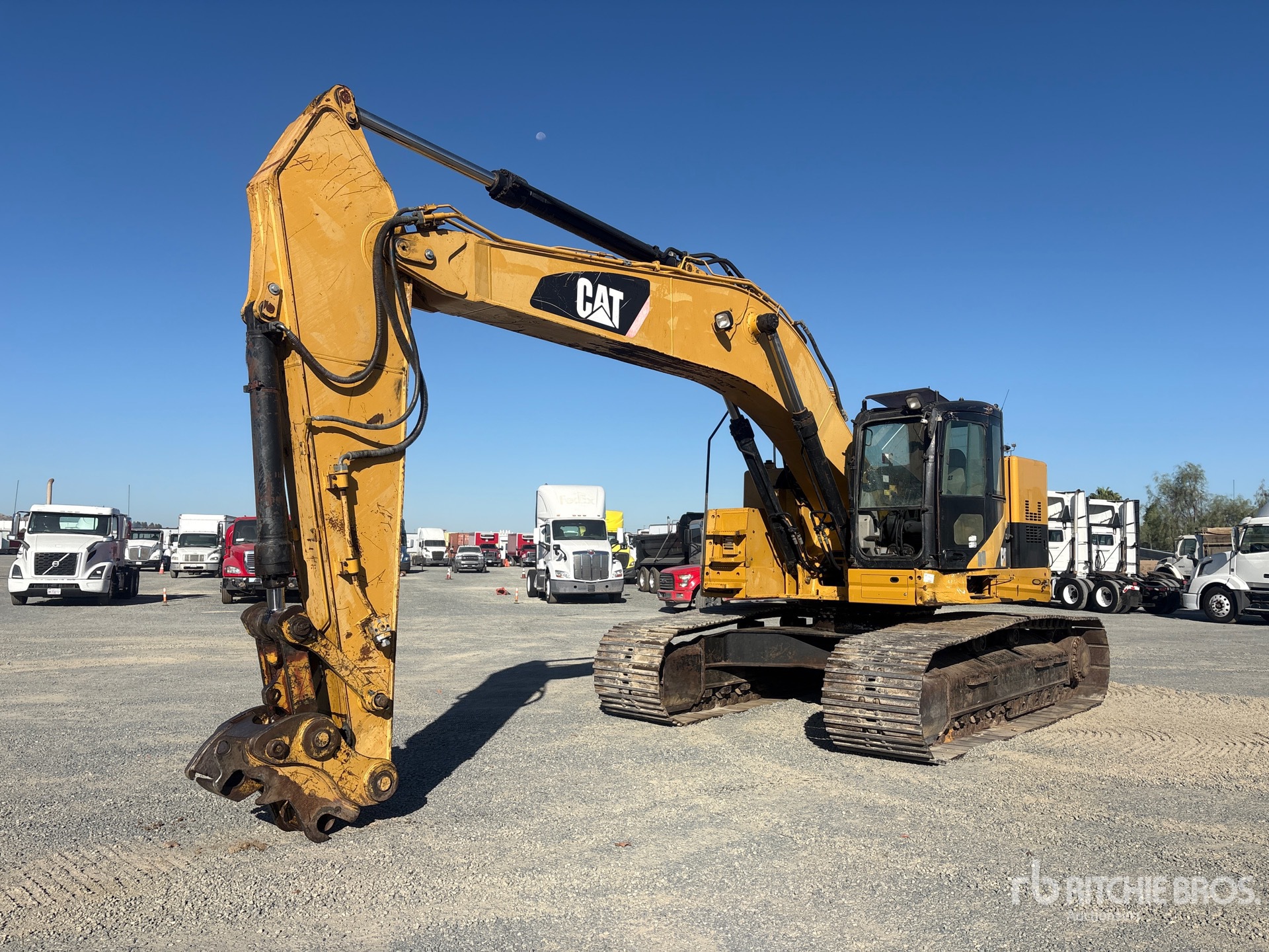 2009 Caterpillar 328D LCR
