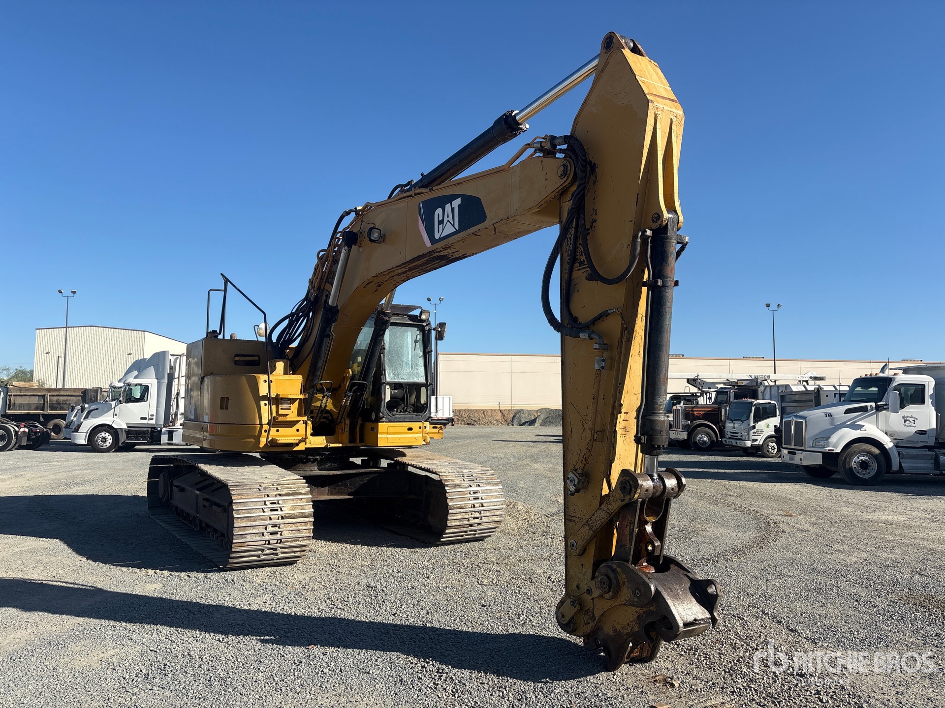 2009 Caterpillar 328D LCR