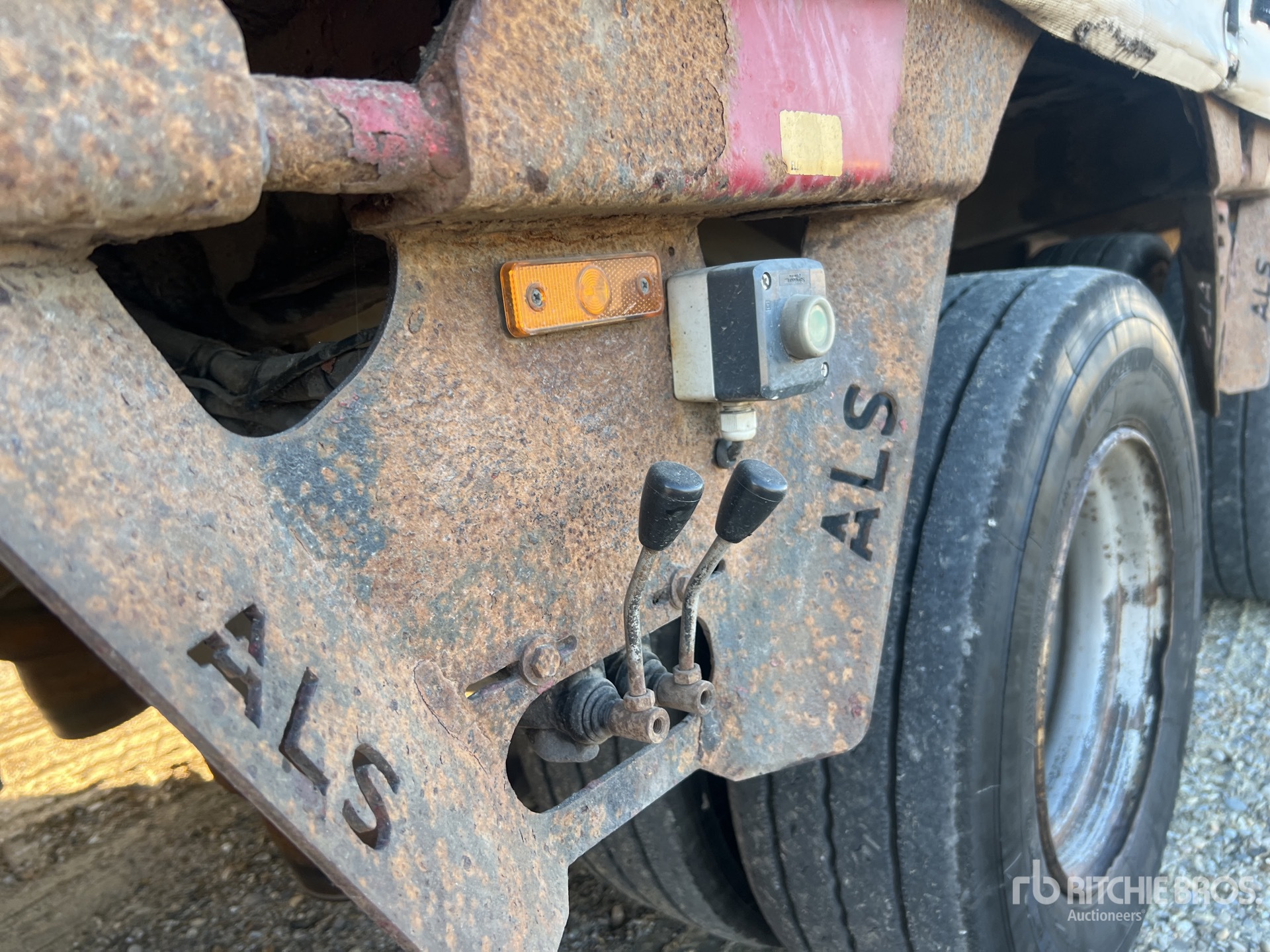 2007 Faymonville 42 TON T/A SEMI-REMORQUE PORTE- ...
