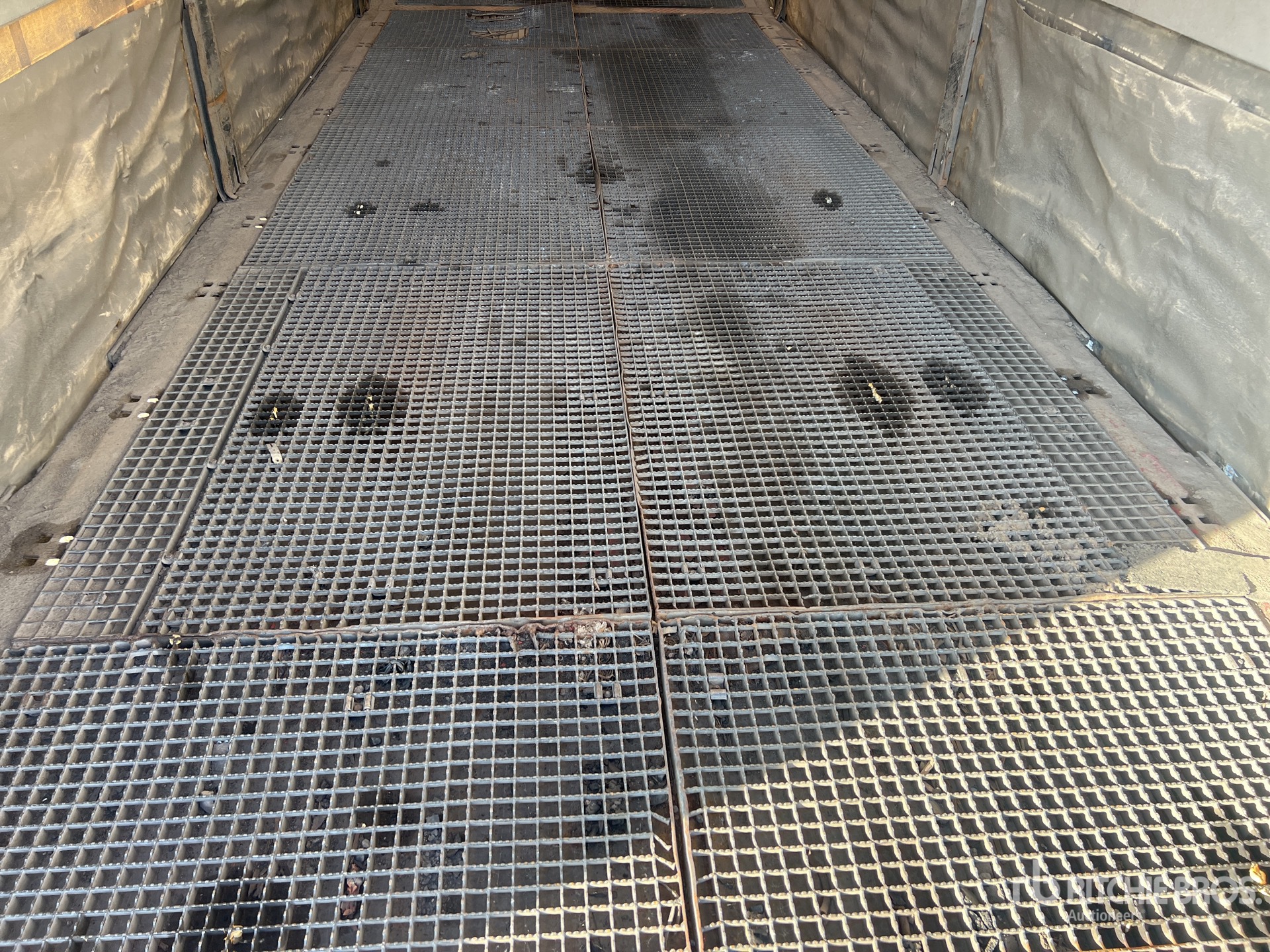 2007 Faymonville 42 TON T/A SEMI-REMORQUE PORTE- ...