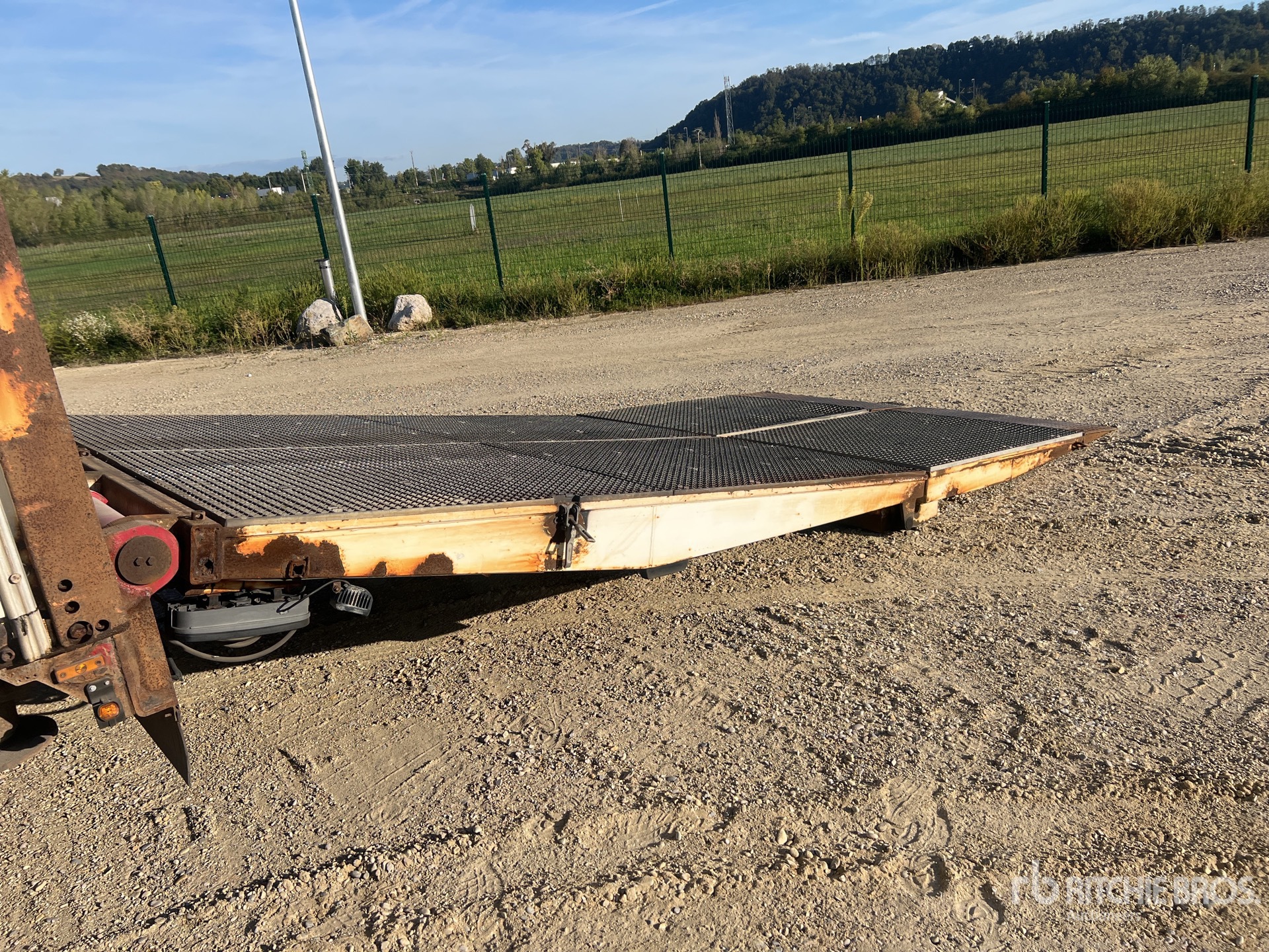 2007 Faymonville 42 TON T/A SEMI-REMORQUE PORTE- ...