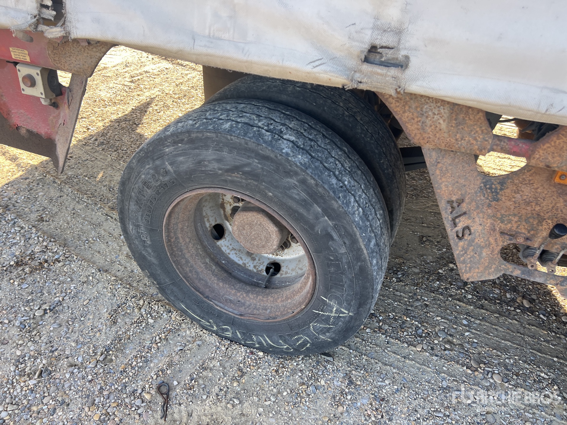 2007 Faymonville 42 TON T/A SEMI-REMORQUE PORTE- ...