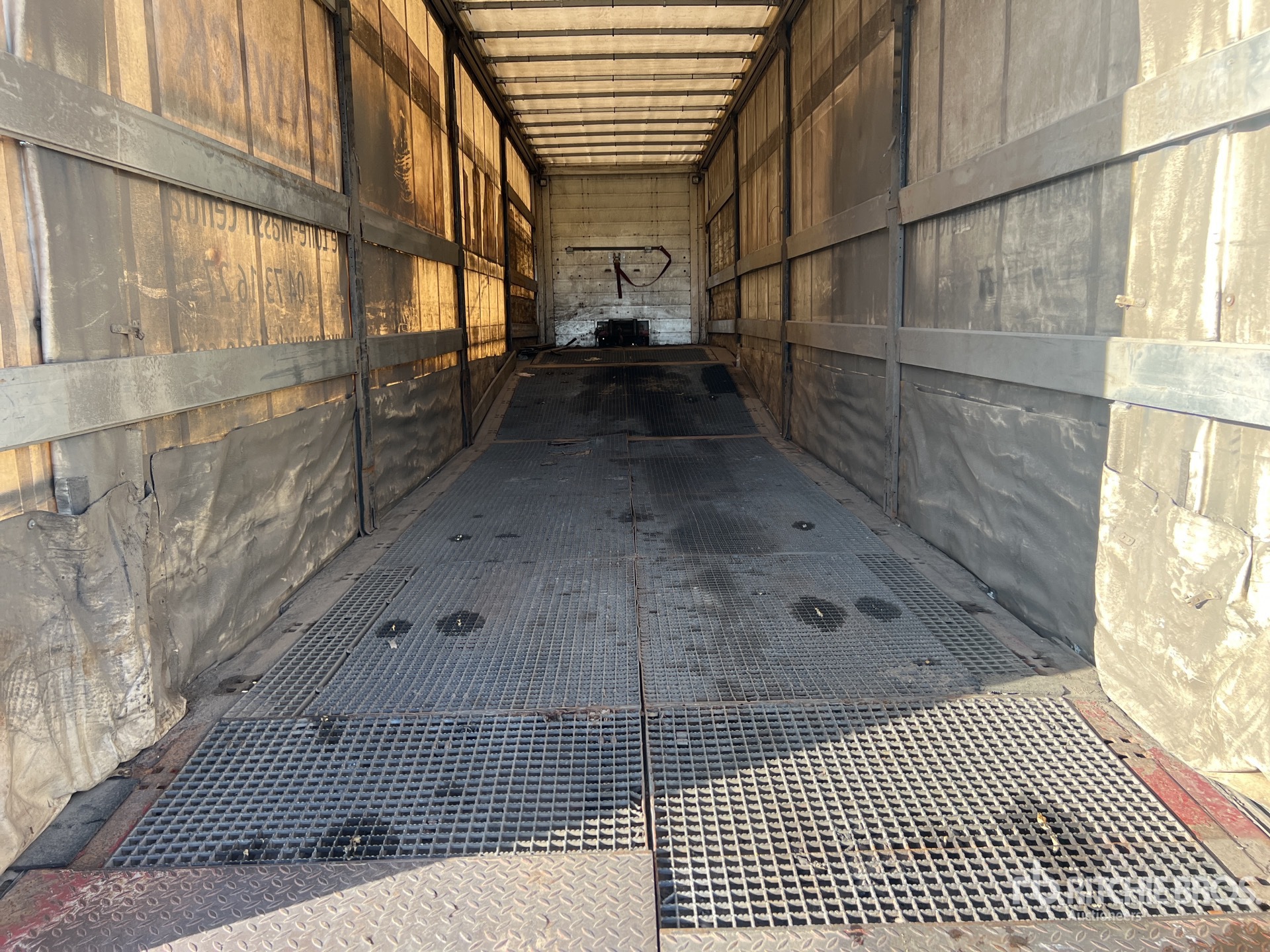 2007 Faymonville 42 TON T/A SEMI-REMORQUE PORTE- ...