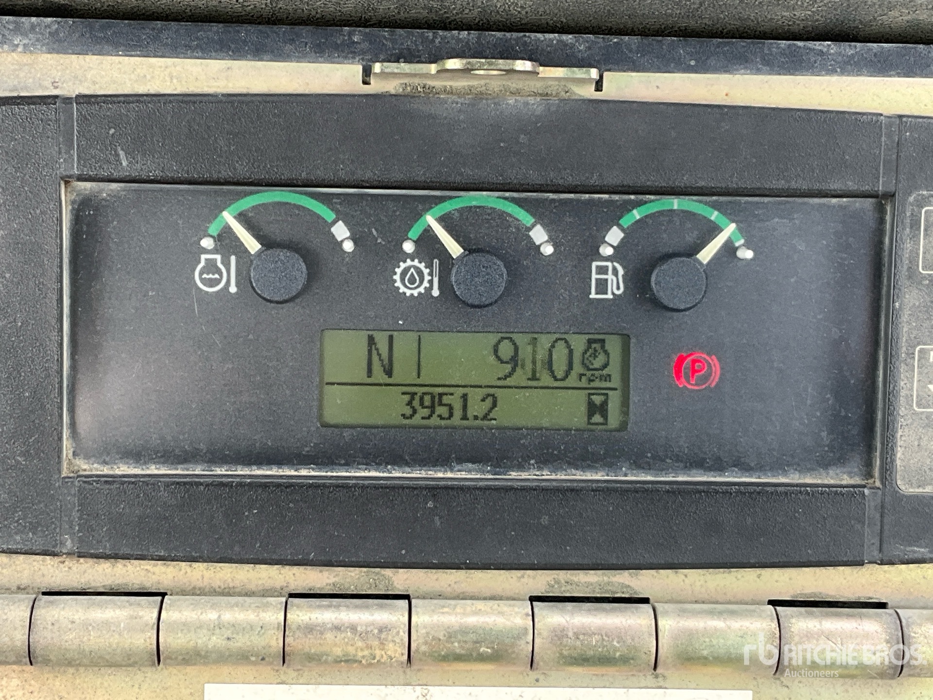 2011 John Deere 310J