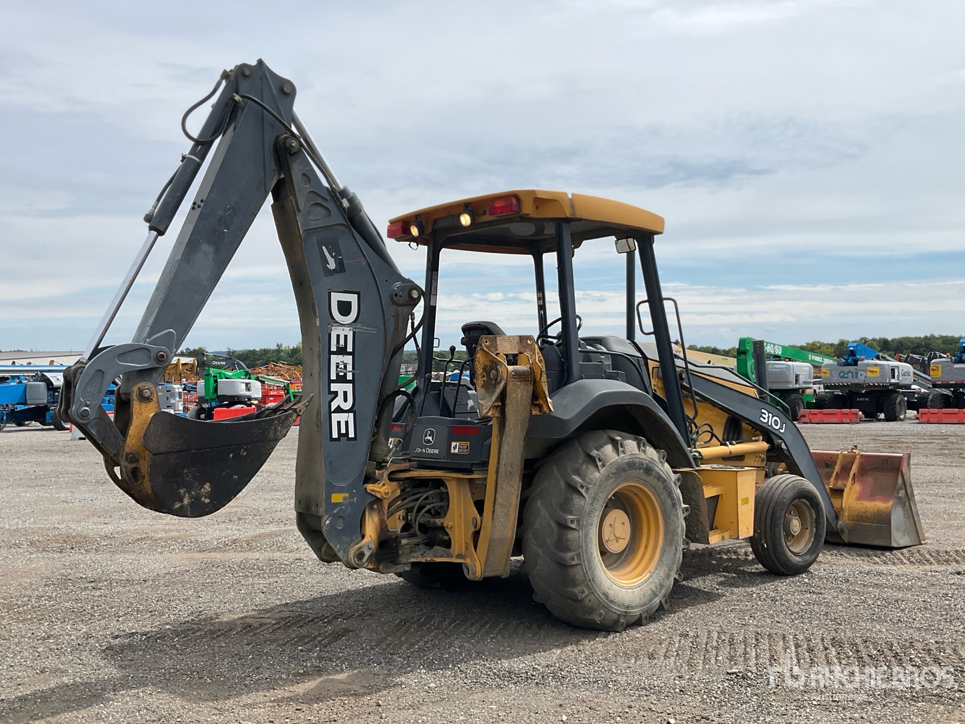 2011 John Deere 310J