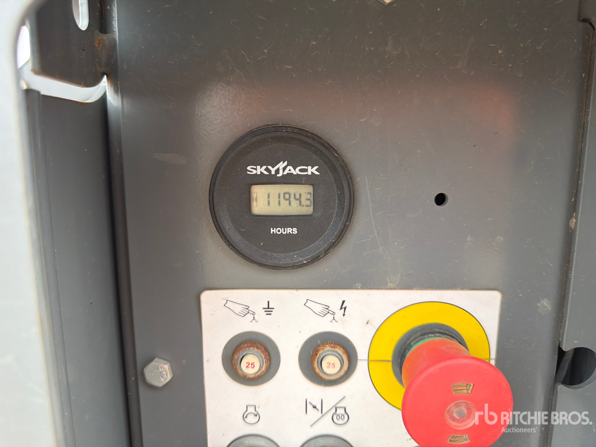 2022 Skyjack SJ6832 RT