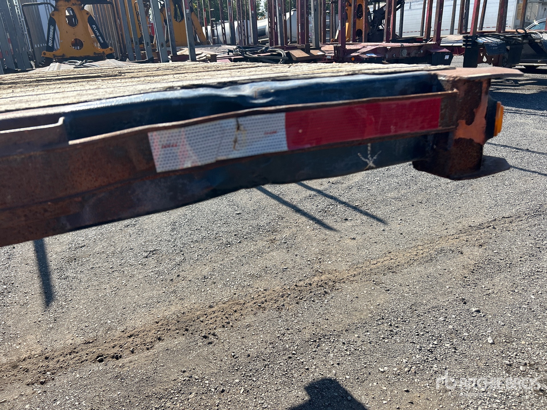 2013 Manac 12453A030