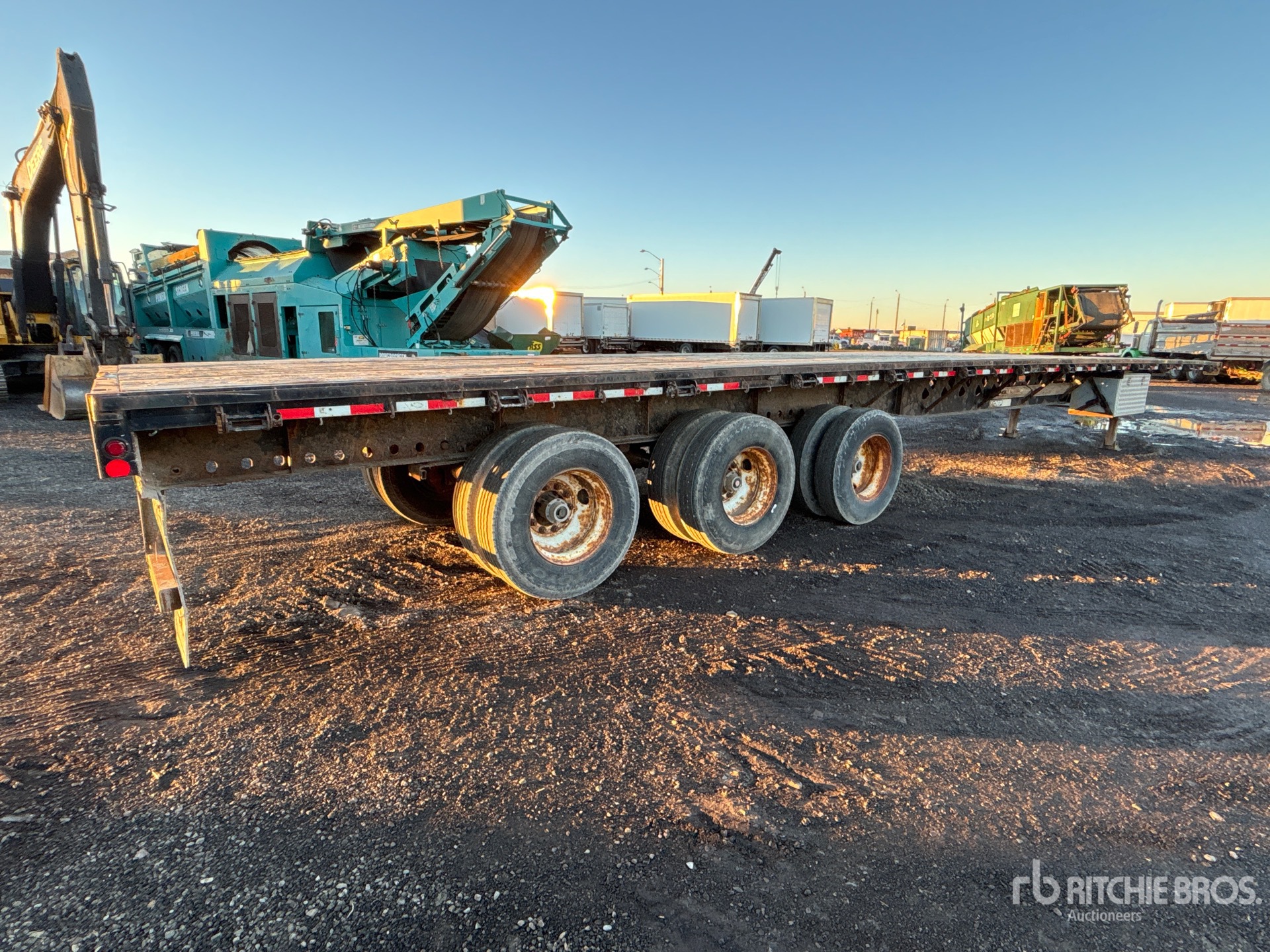2006 Doepker 53 ft Tri/A