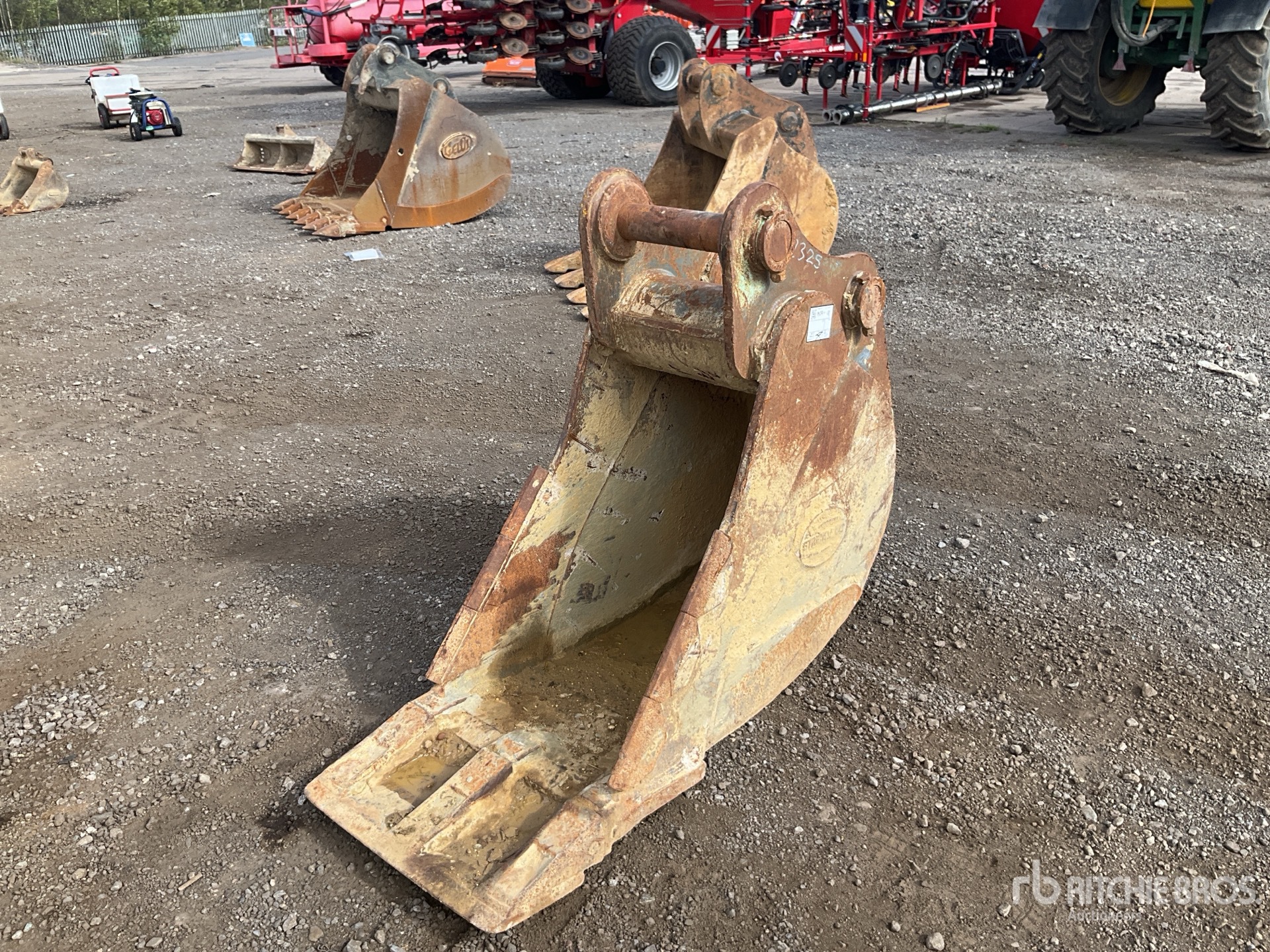  Strickland 600 mm Digging