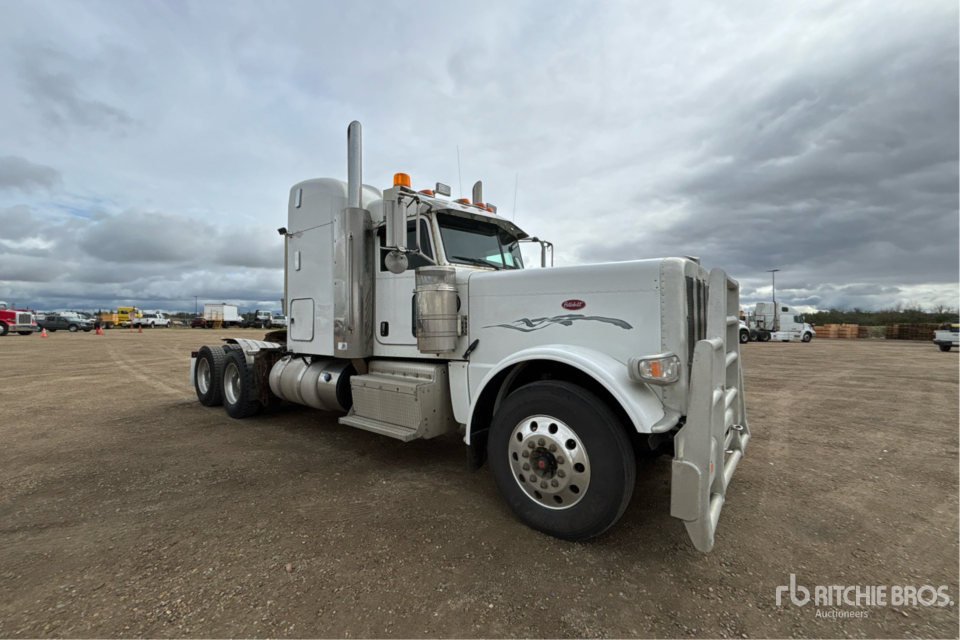 2013 Peterbilt 389