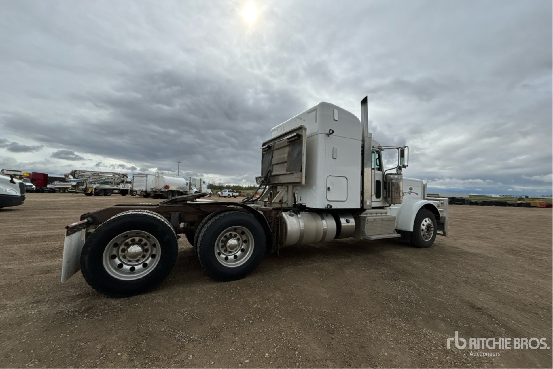 2013 Peterbilt 389