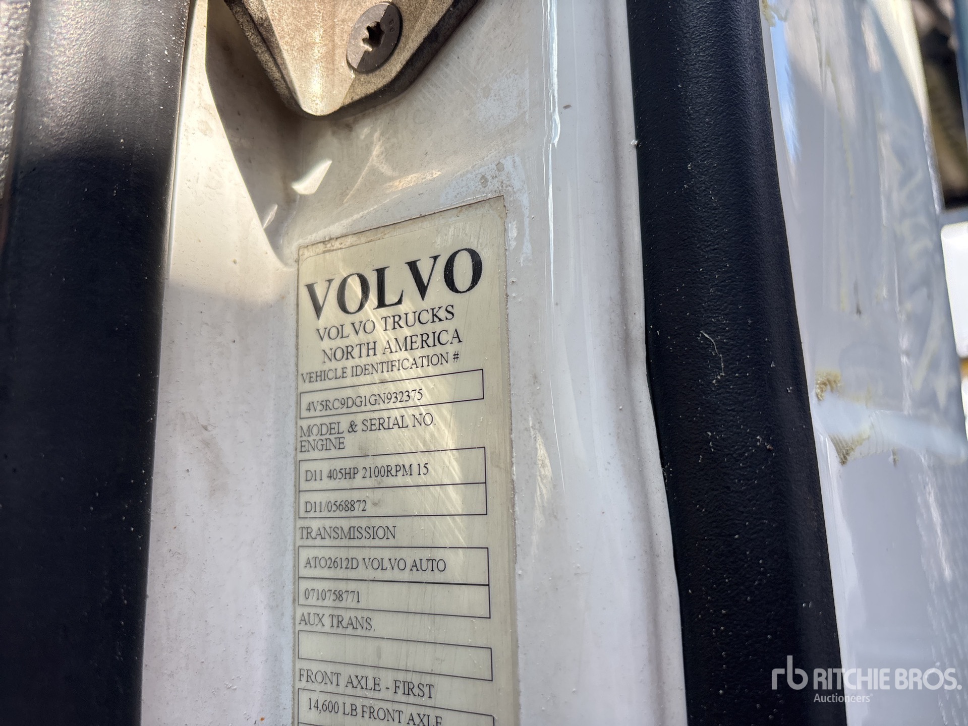 2016 Volvo VAH