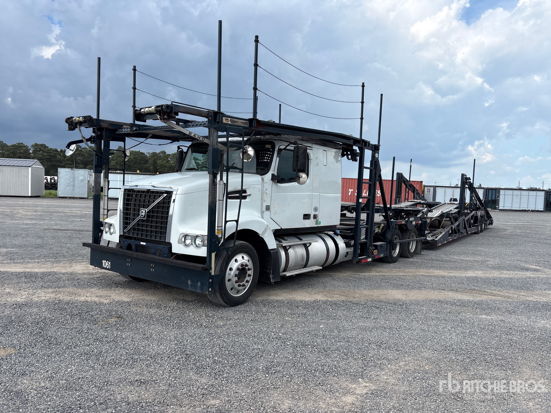 Photo of 2016 Volvo VAH