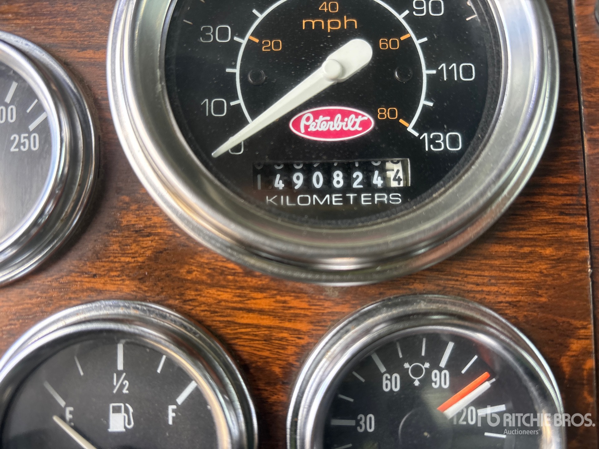 1998 Peterbilt 567