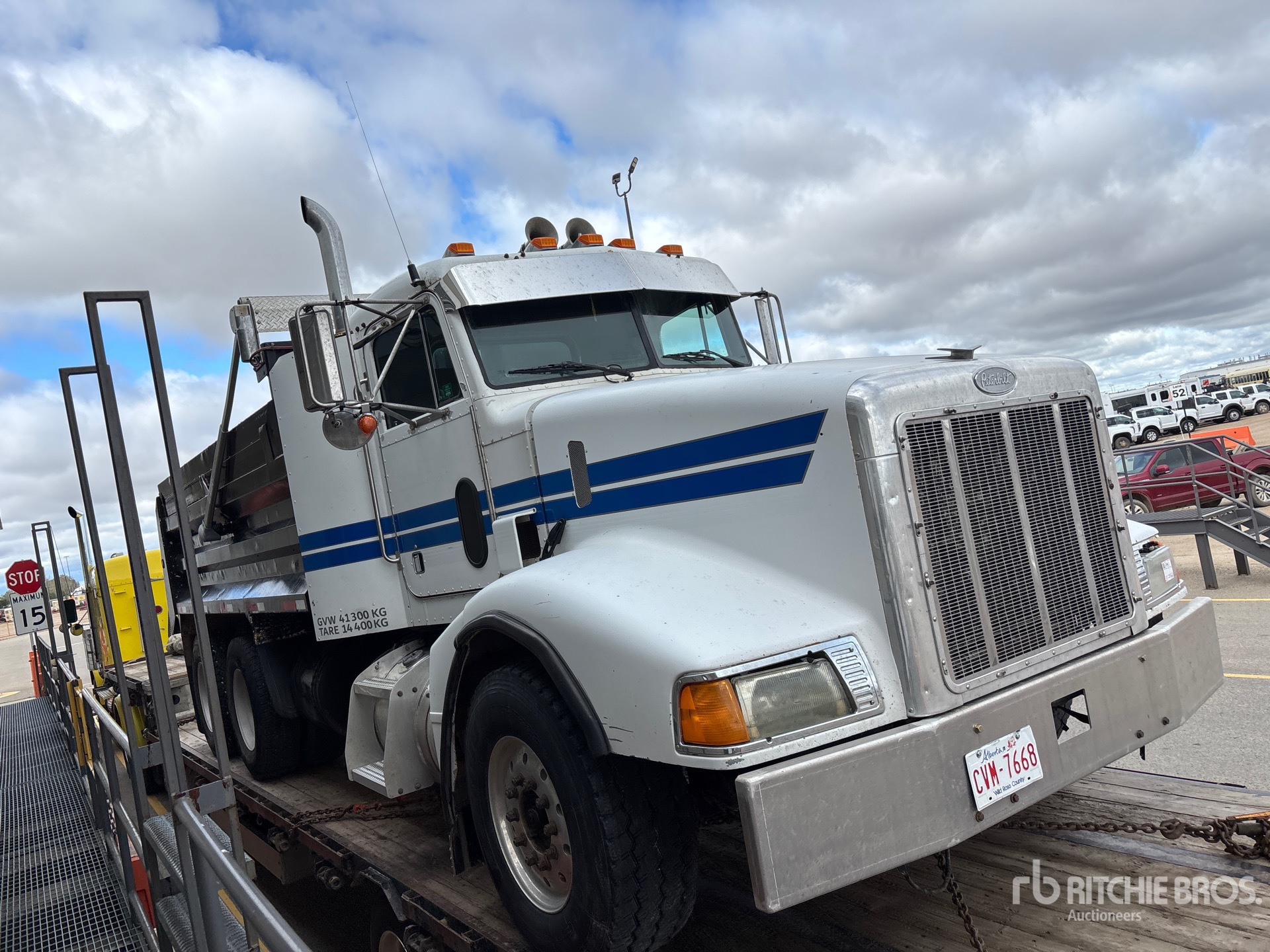 1998 Peterbilt 567