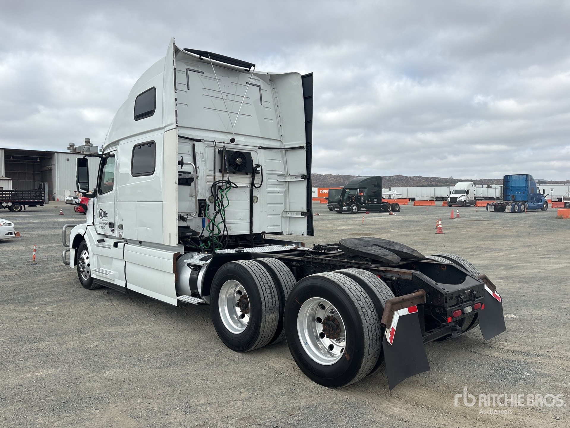 2017 Volvo VNL