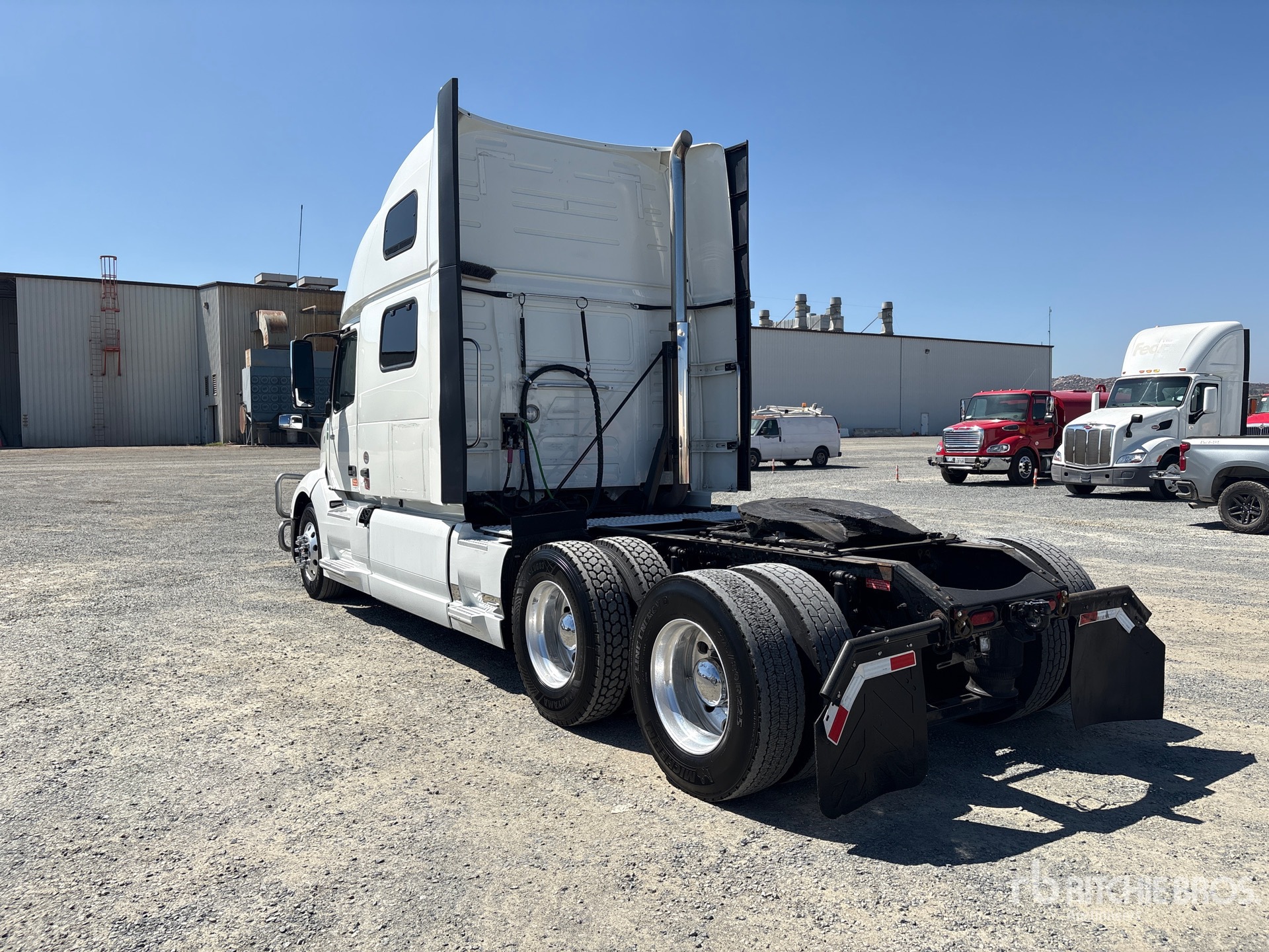 2021 Volvo VNL860
