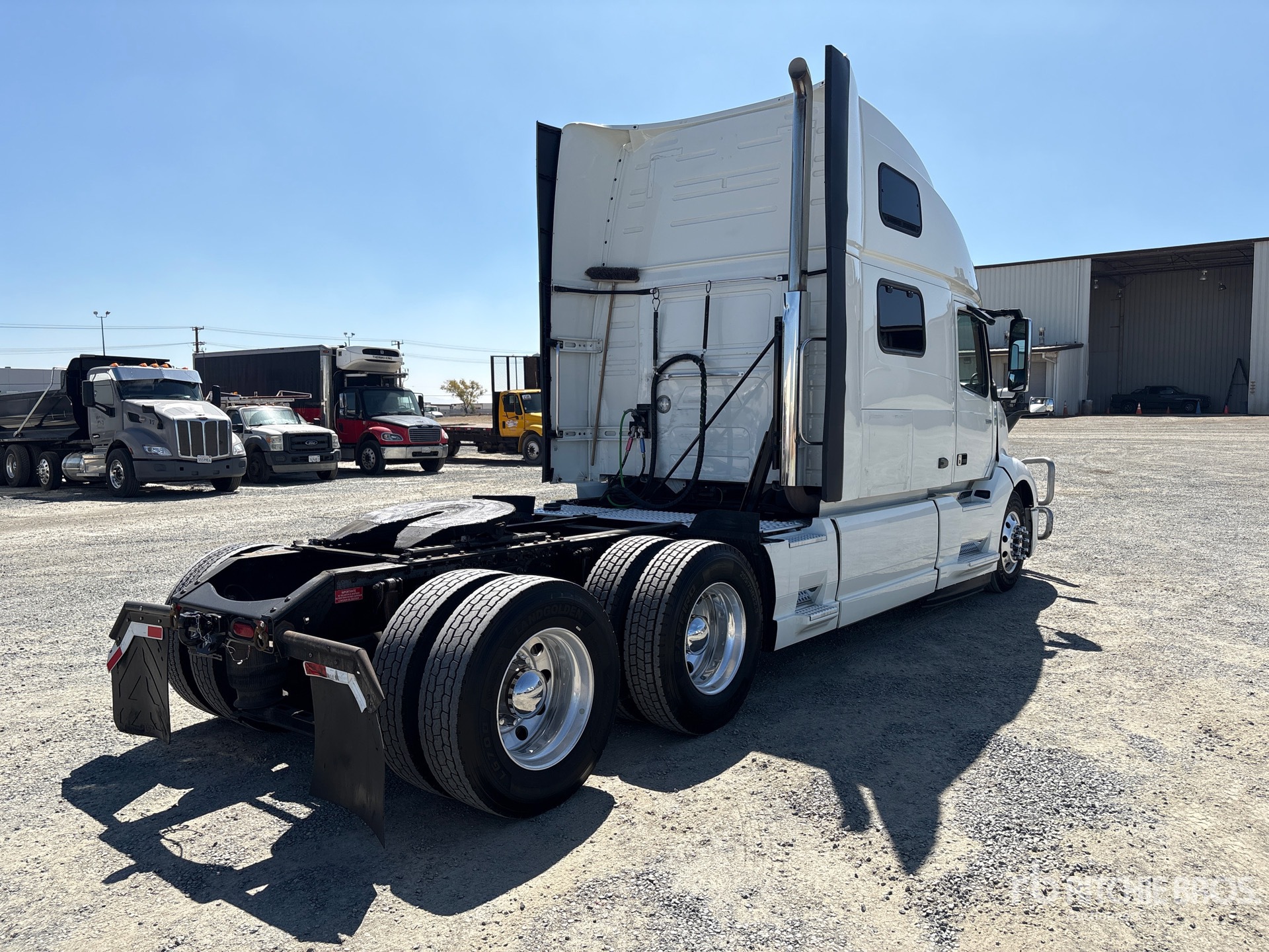 2021 Volvo VNL860