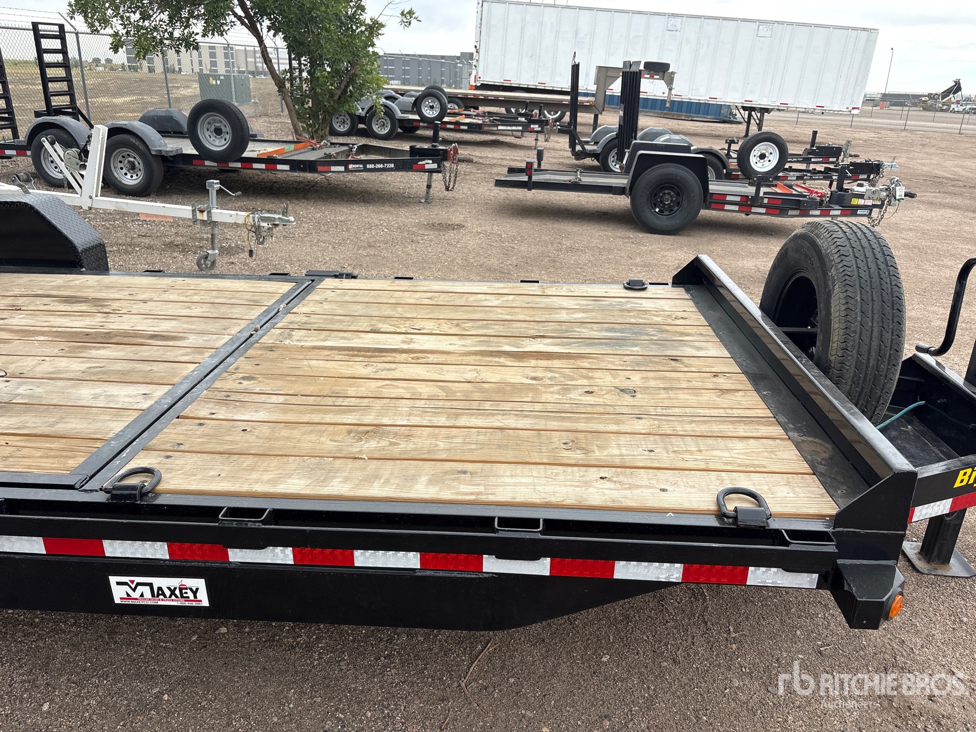 2026 Big Tex 11300 lb 16 ft T/A