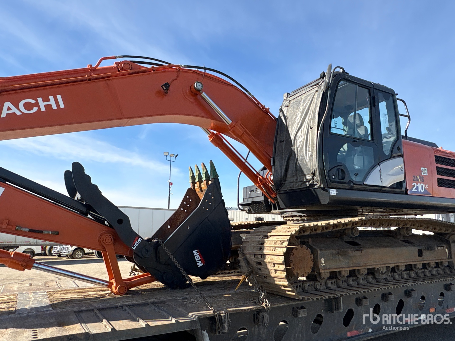 2018 Hitachi ZX210LC-6N