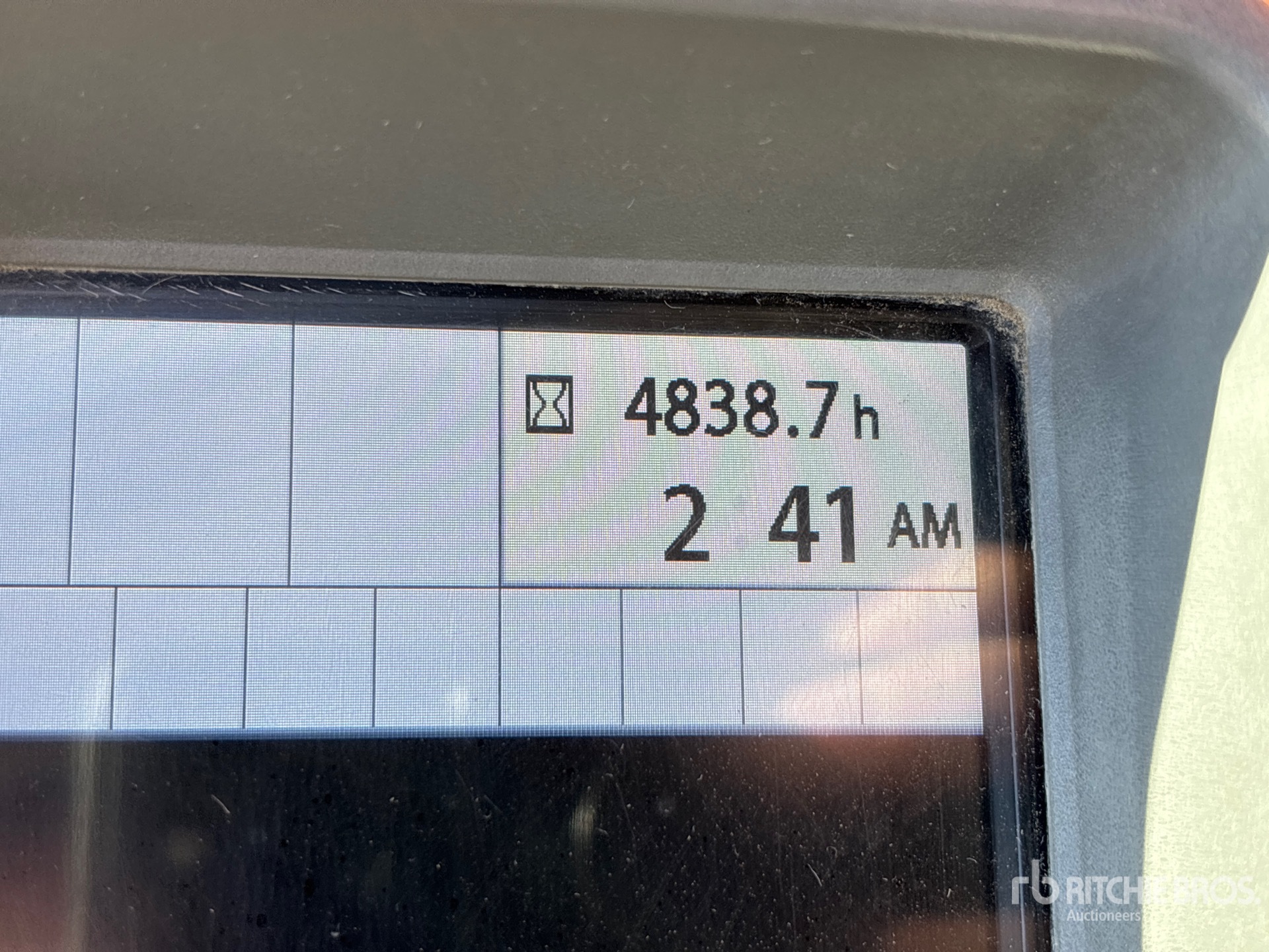 2018 Hitachi ZX210LC-6N