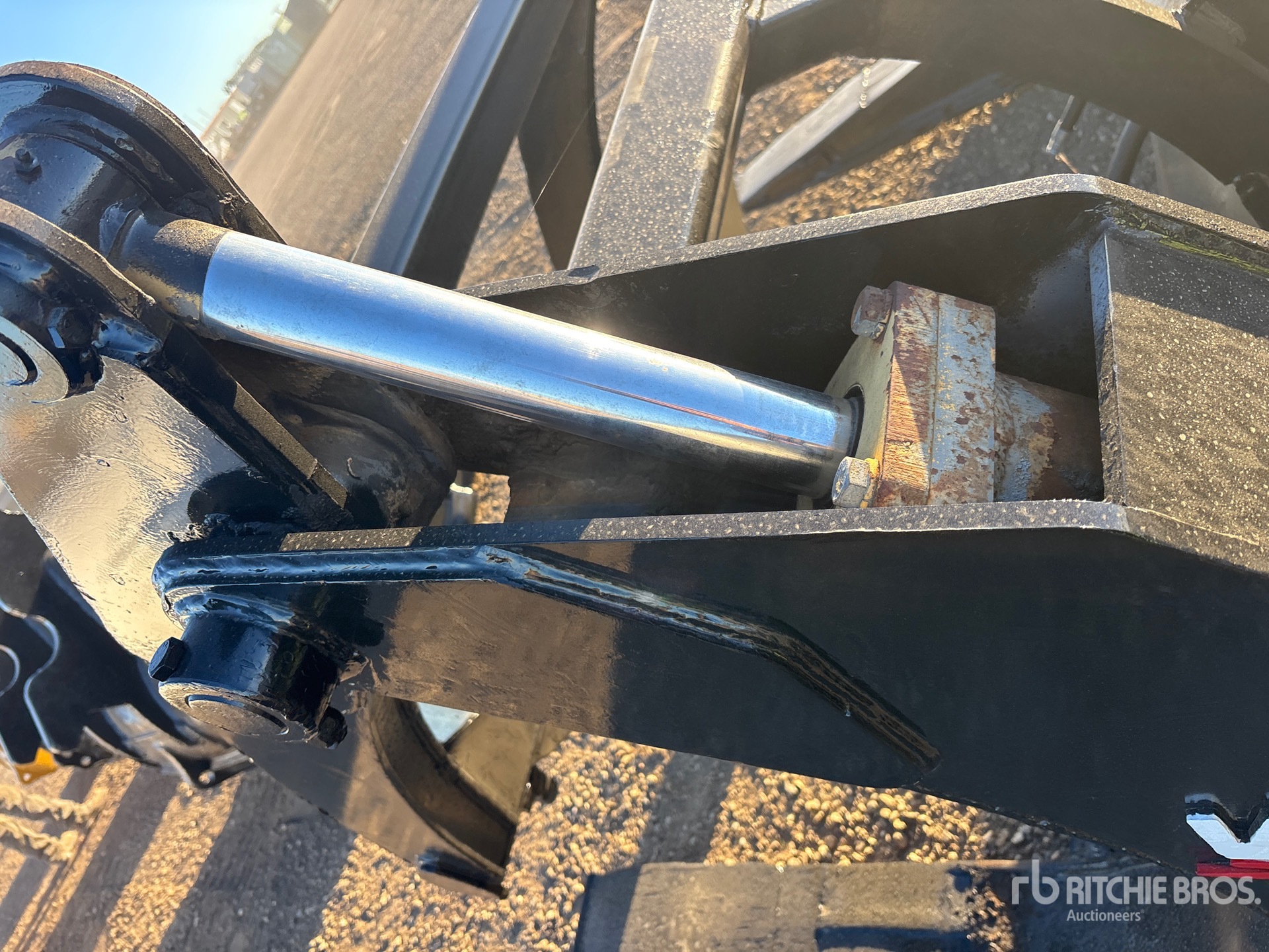 Wabash 108 in Log Pipe Grapple - Fits  ...
