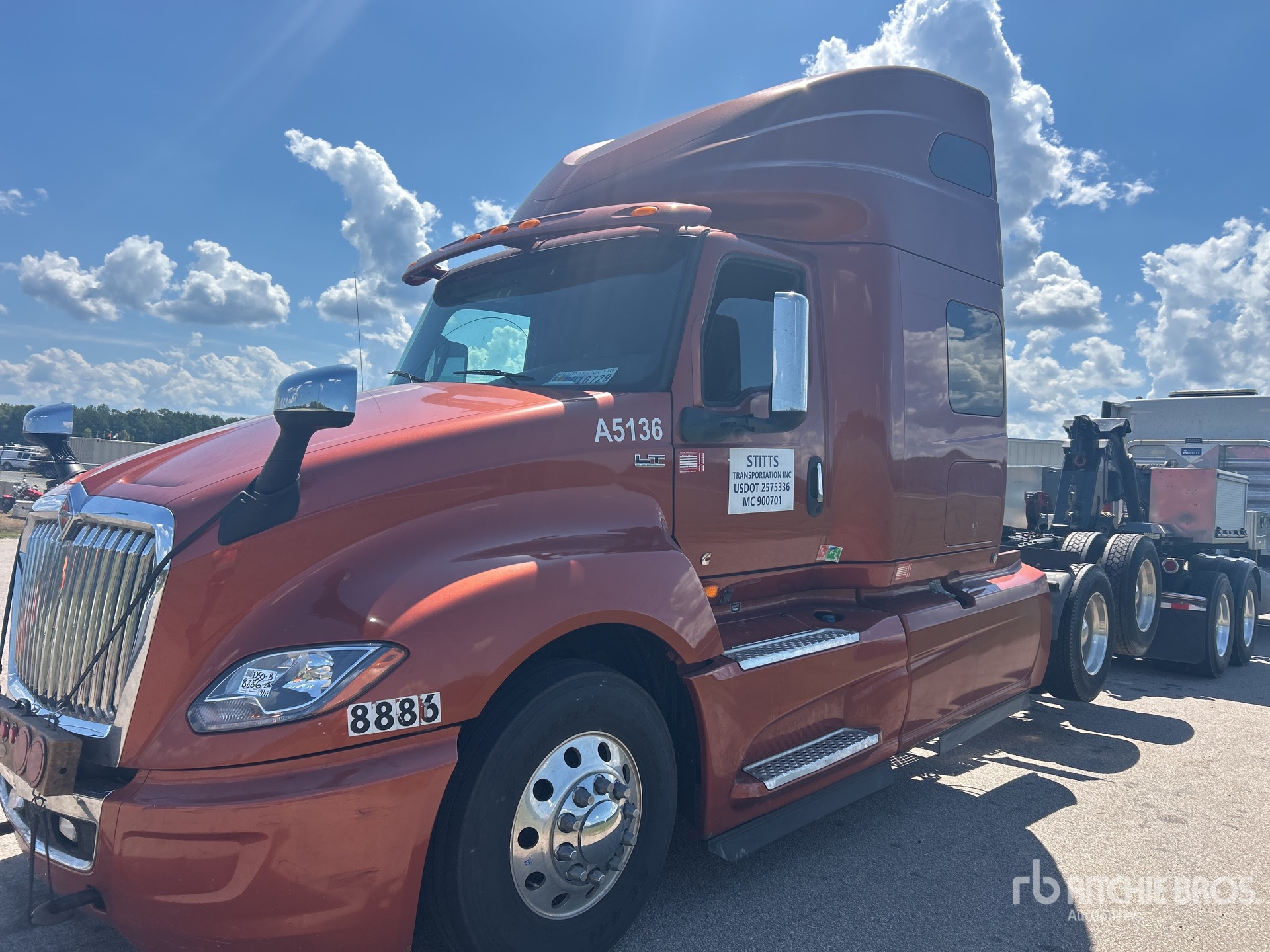 2019 International LT625