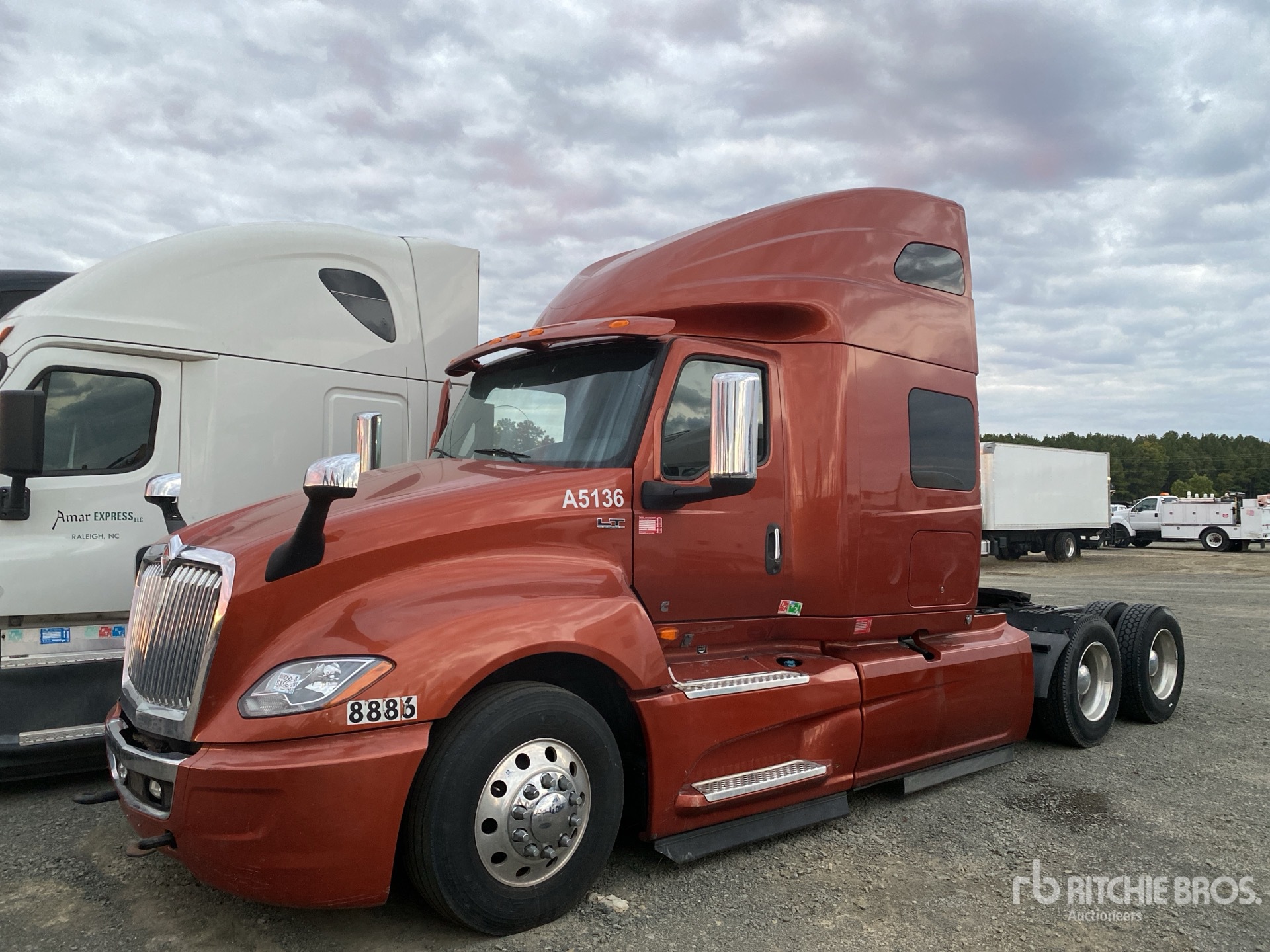 2019 International LT625