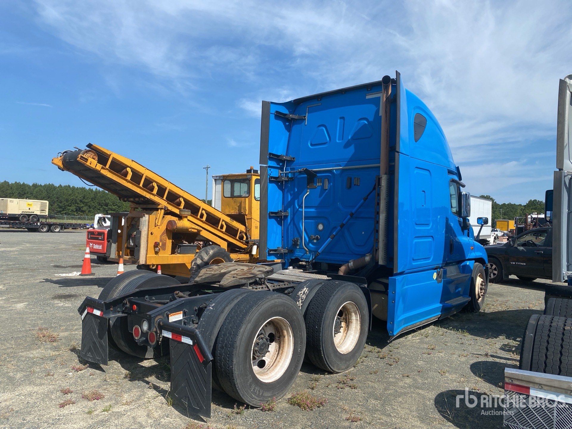 2018 Freightliner CASCADIA 125