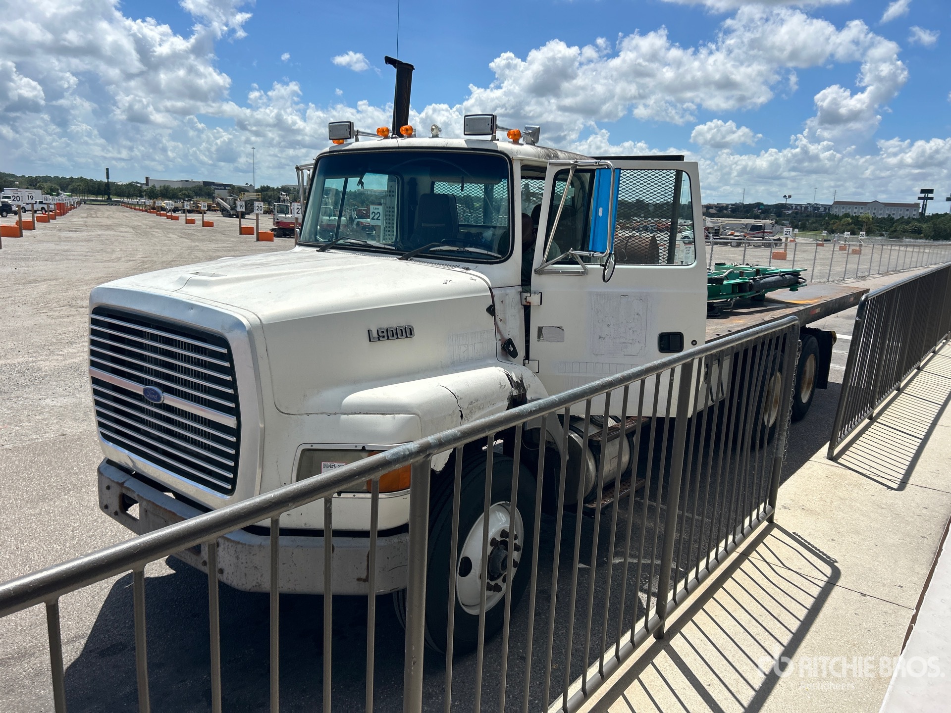 1995 Ford L9000