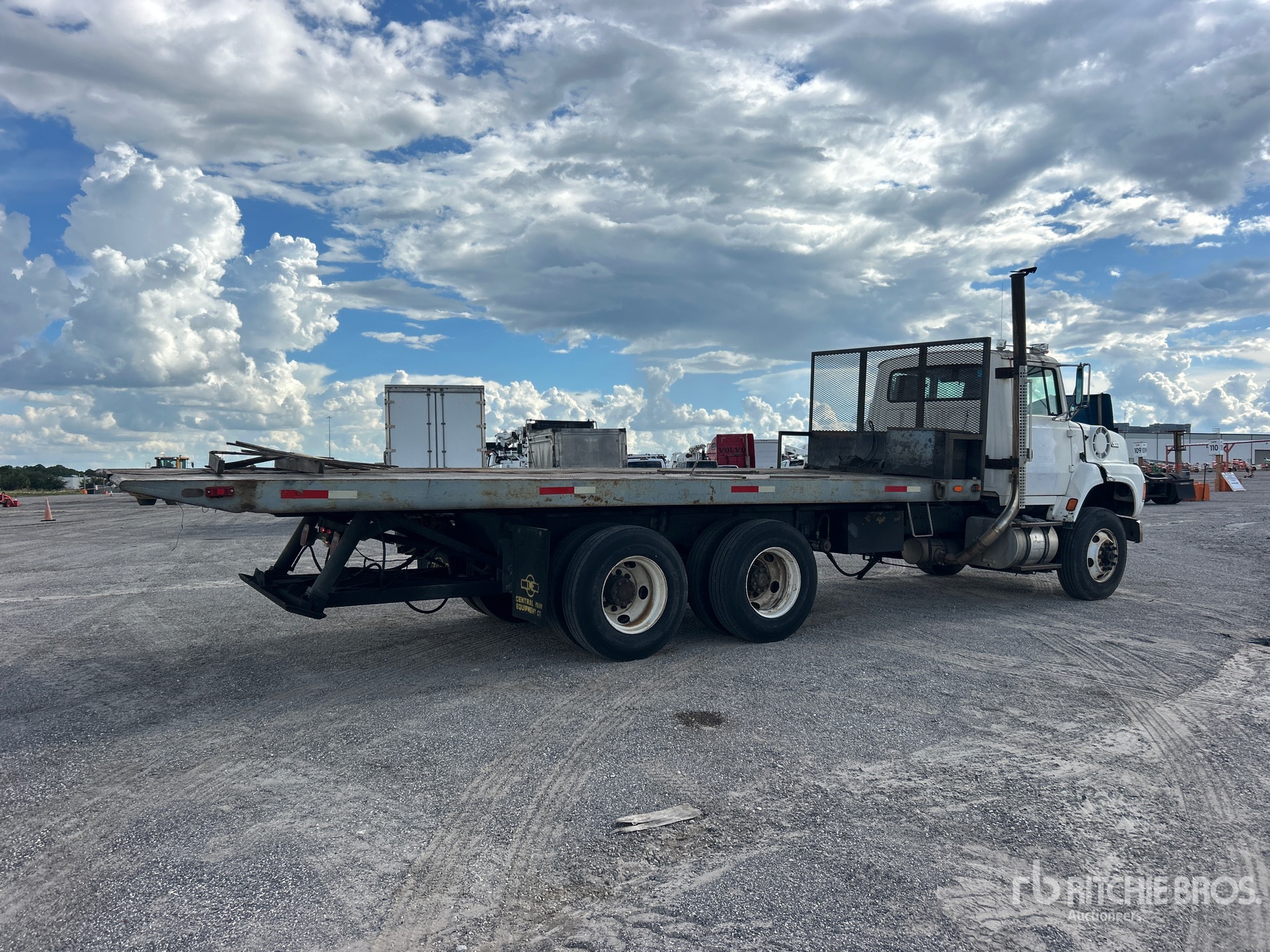 1995 Ford L9000