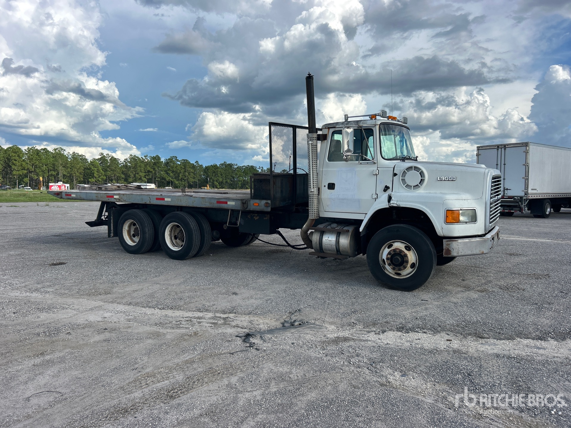 1995 Ford L9000