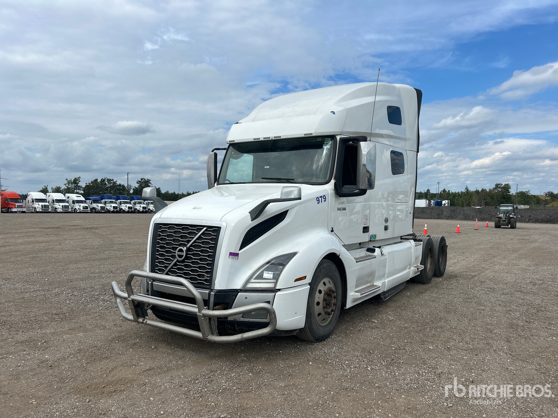 Photo of 2019 Volvo VNL