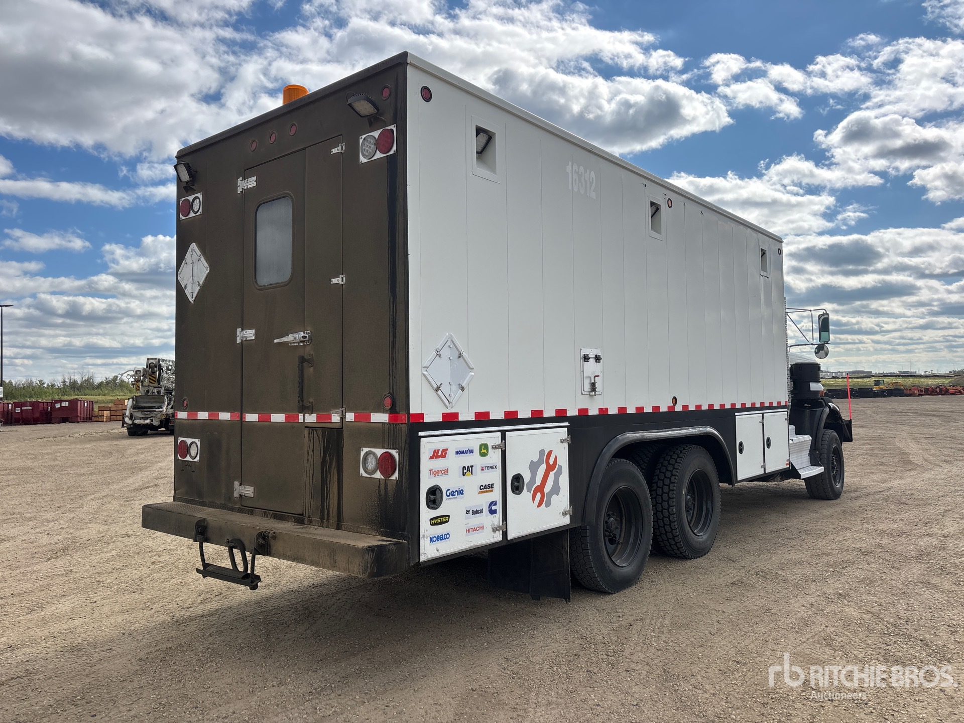 2011 Kenworth C500