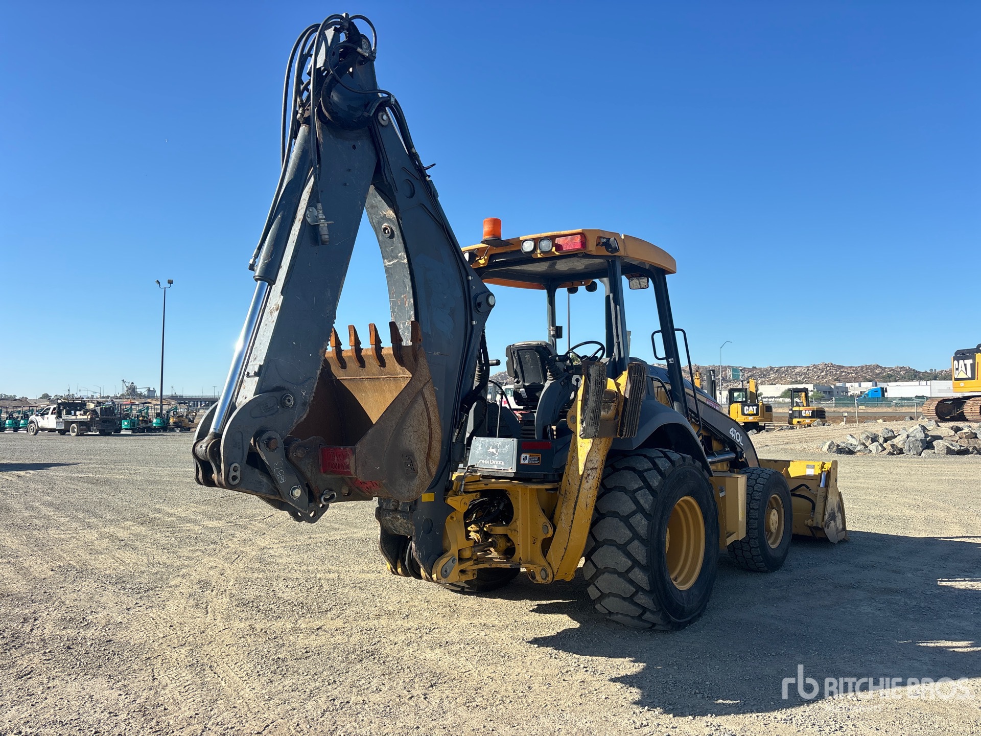 2019 John Deere 410L