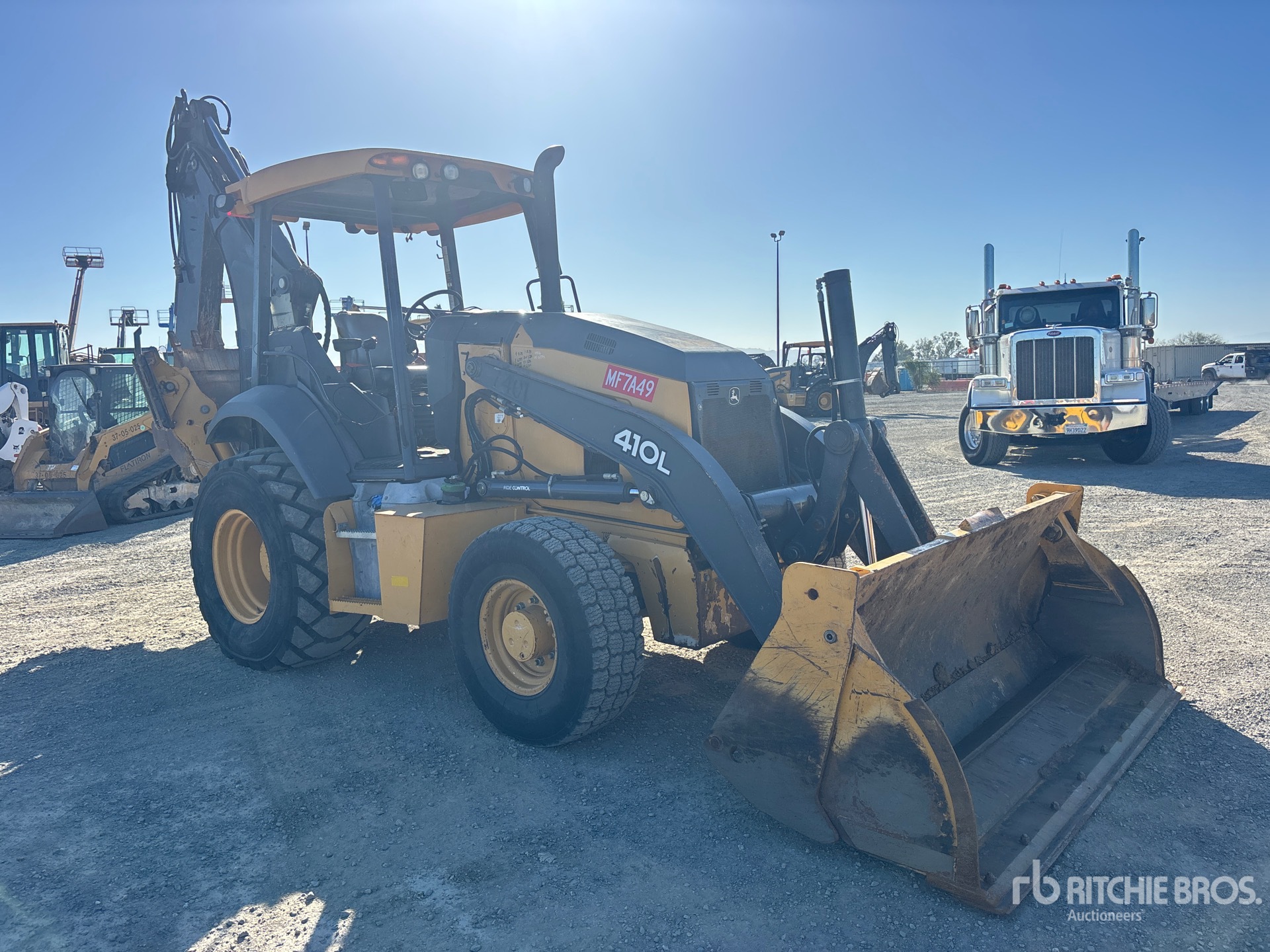 2019 John Deere 410L