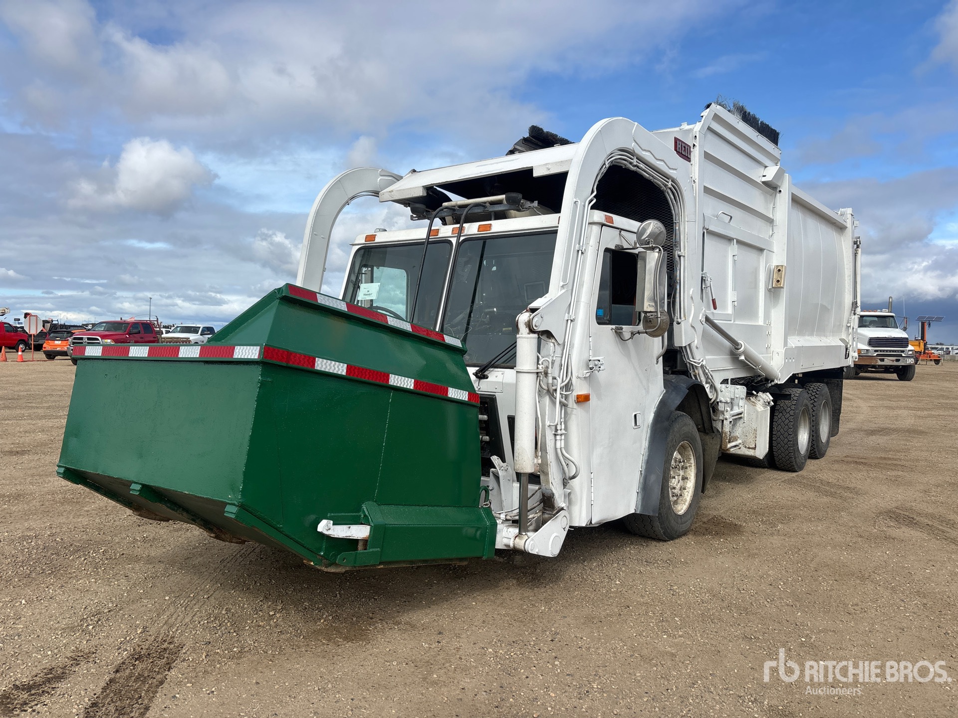 2014 Mack LEU613